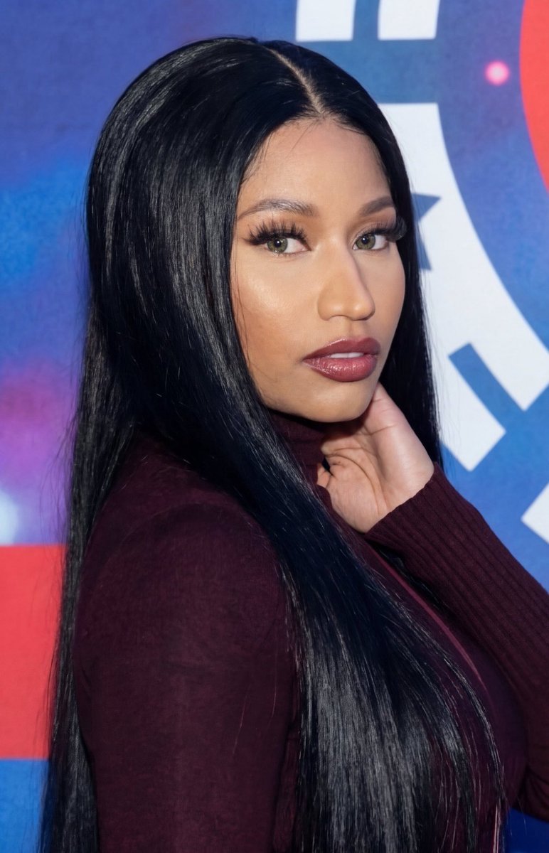 𝒬𝓊𝑒 © tweet media