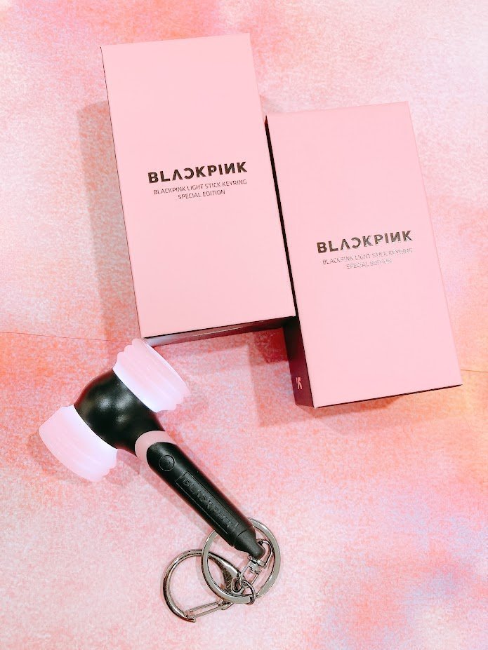 🖤#BLACKPINK 商品情報💗 BLACKPINKさんの LIGHT STICK KEYRING