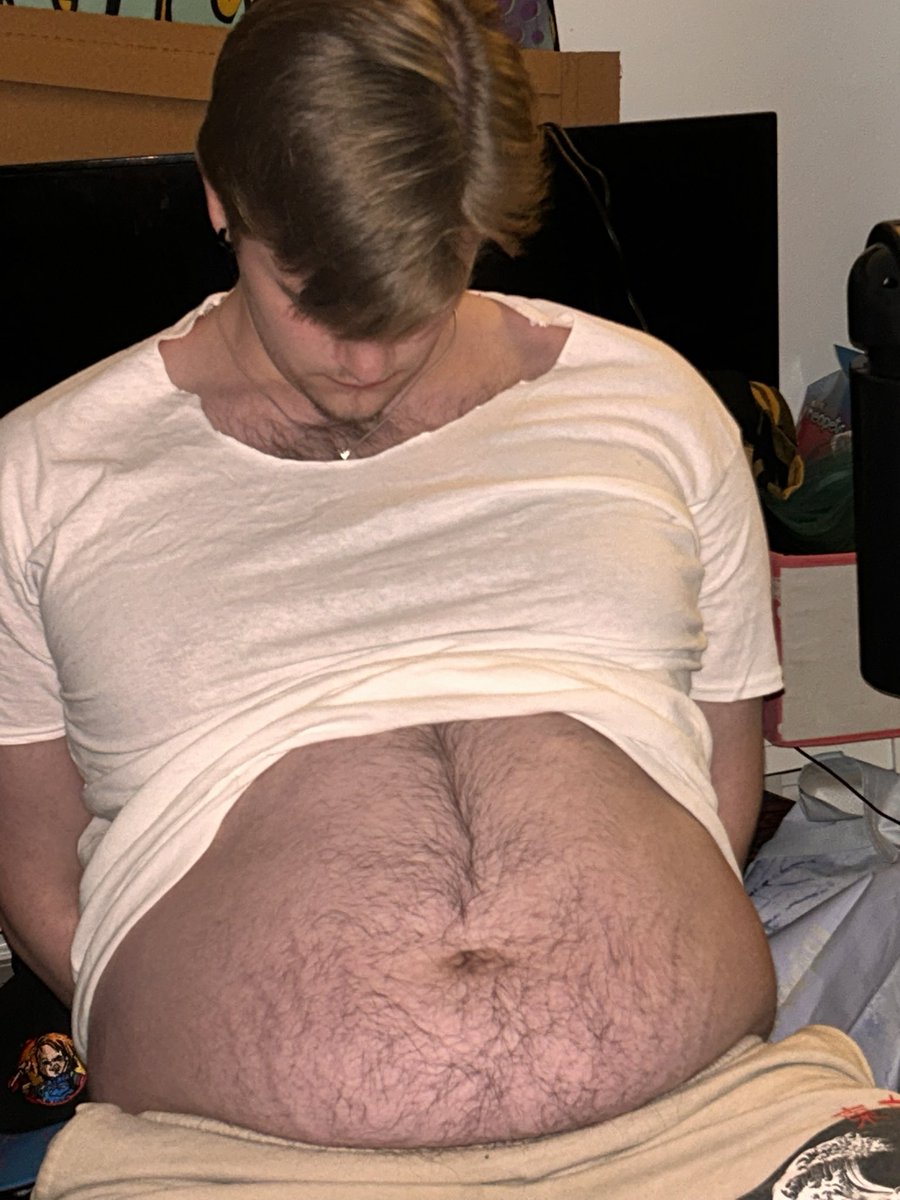 🚨 a loyal insta follower sponsored a HUGE stuffing...over 4 pounds of food and soda chugged too 😉 see more on Patreon 🚨