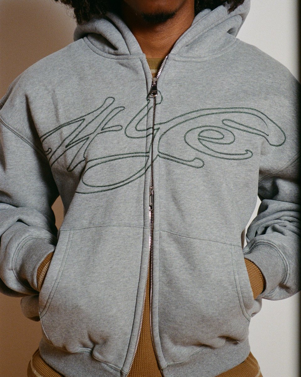 New Signature Zips in stock

Explore more on 4YE.CA