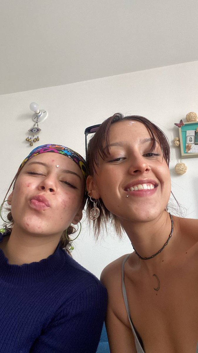 Les 2 Jumelles 👩🏻🦰 tweet media