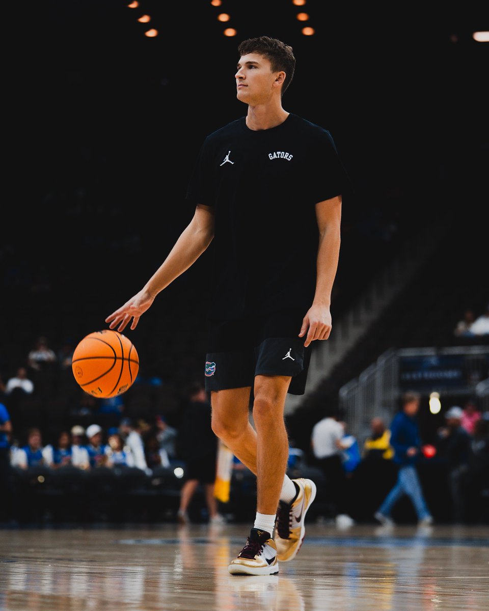 Will Graves tweet media