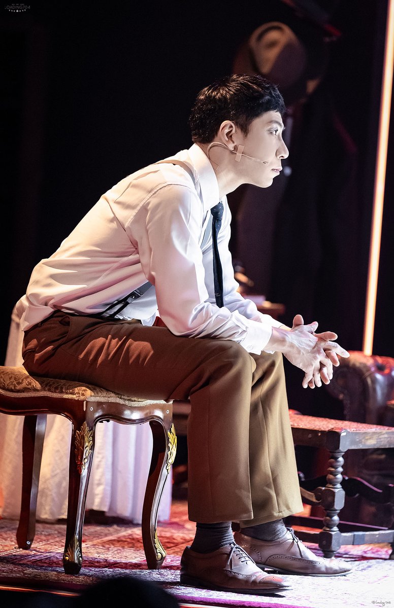 Loading704_pic's tweet image. 251223 미드나잇 액터뮤지션 스페셜 커튼콜 
이승현 비지터

만약 악마가 나타난다면 지금이야말로
딱 좋은 때와 장소 아닌가? 

#이승현 #미드나잇 #액터뮤지션