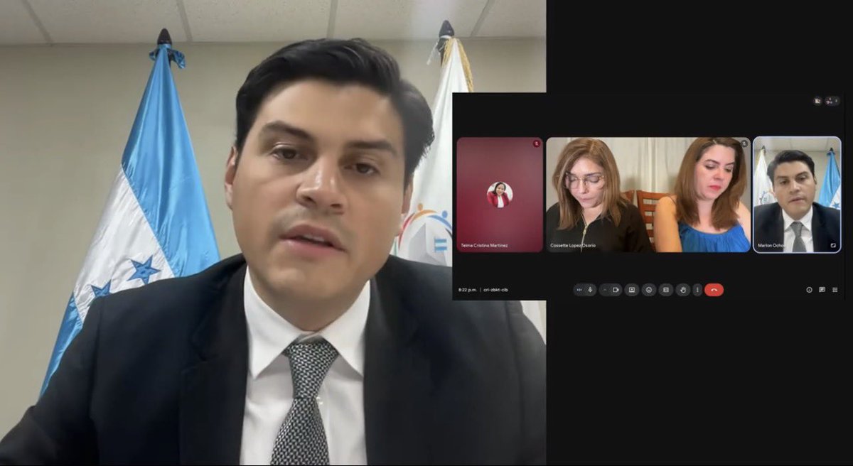 ChristianDCHn's tweet photo. Ana Paola y Cossette López acaban de traicionar la soberanía popular. Su conspiración criminal transnacional será juzgada por el pueblo y por la historia. @MarlonOchoaHN un digno representante de @PartidoLibre y el pueblo ✊🏽 https://t.co/0qBp0yfpcl