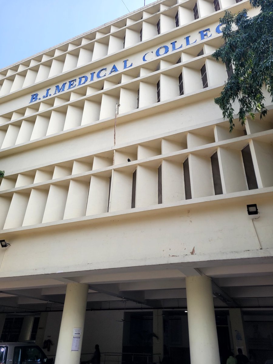KrutikModi05's tweet photo. New beginnings ✨
Started my residency in M.S. Obstetrics &amp; Gynecology at BJ Medical College, Civil Hospital, Ahmedabad.
Ready to learn and serve.
#NEETPG #MedTwitter #Residency #Obgyn https://t.co/qAdgOAce4r