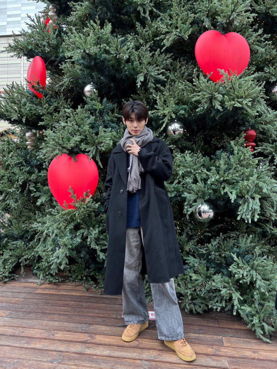 EVNNE_official's tweet image. Christmas gift is coming...🎁
 
#EVNNE #이븐
#엔브_메리크리스마스