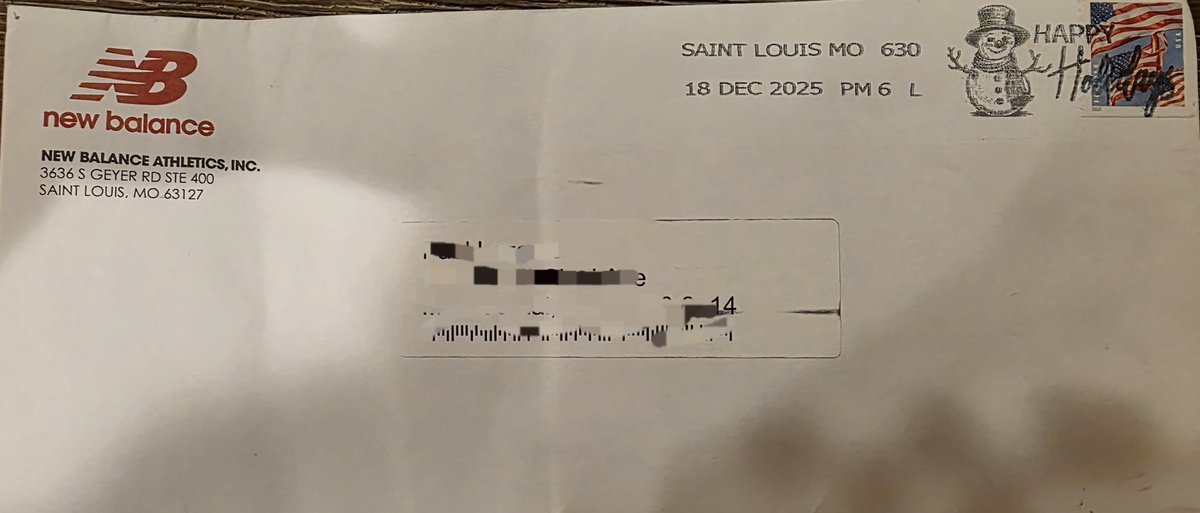 RonkaGuy's tweet photo. Hey @newbalance how about when you ship out gift cards you don't have your name on the envelope.
It spoils the surprise when you don't manage to get to the mail first !!  #newbalance #christmasfail #giftcard https://t.co/gJ6moRTKS1