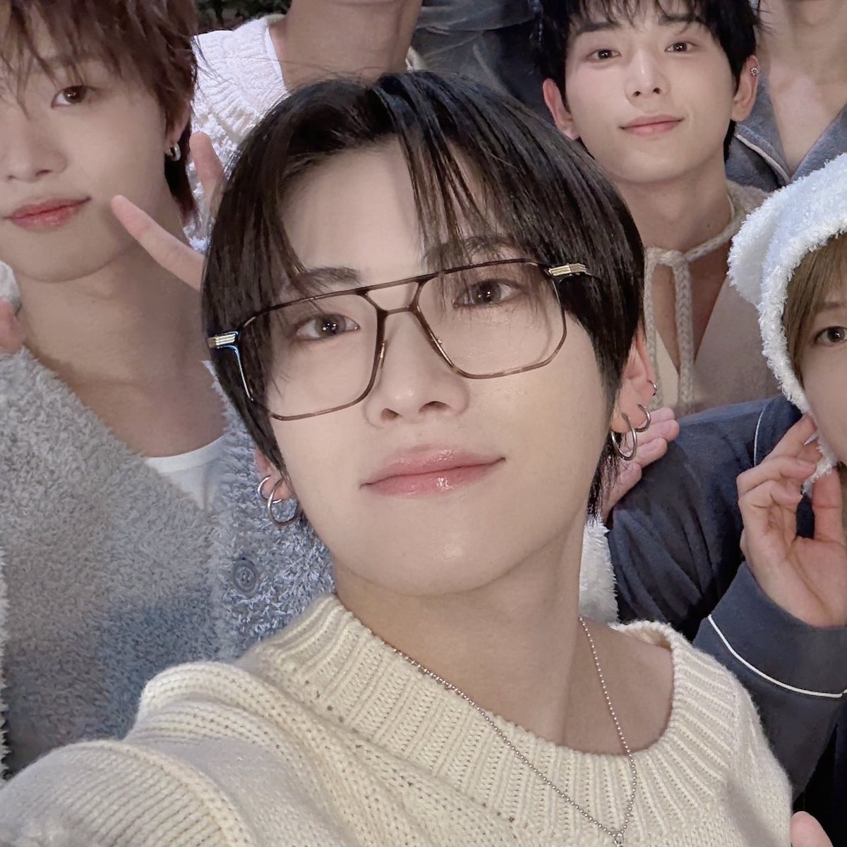 ゆうま♡ ゆうまくん このタイプの眼鏡も似合ってしまうなんて💞