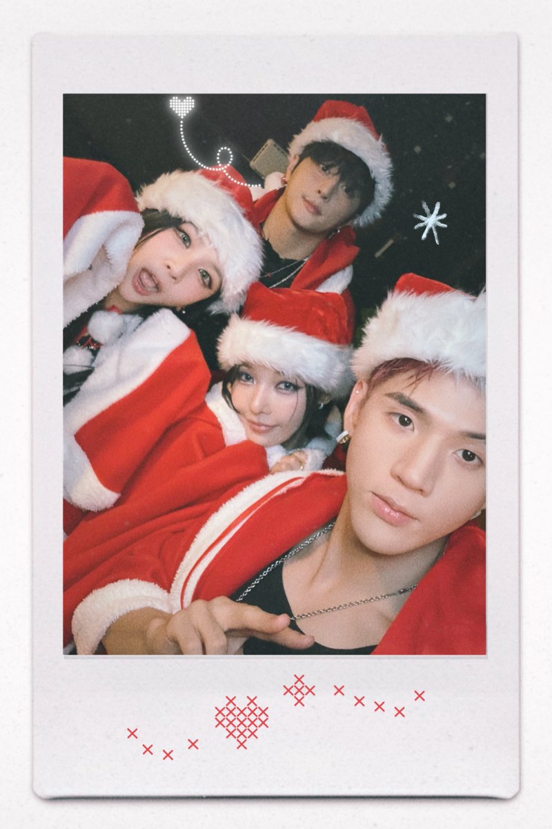 KARD_Official's tweet image. [📷]
꙳⋆❅⊹ 𝙼𝚎𝚛𝚛𝚢 𝙺𝙰𝚁𝙳𝚖𝚊𝚜 ⁎⁺˳✧⍋˖ ࣪⊹

🔗 kard.kr/contents/694b4…

#KARD #카드
#Christmas