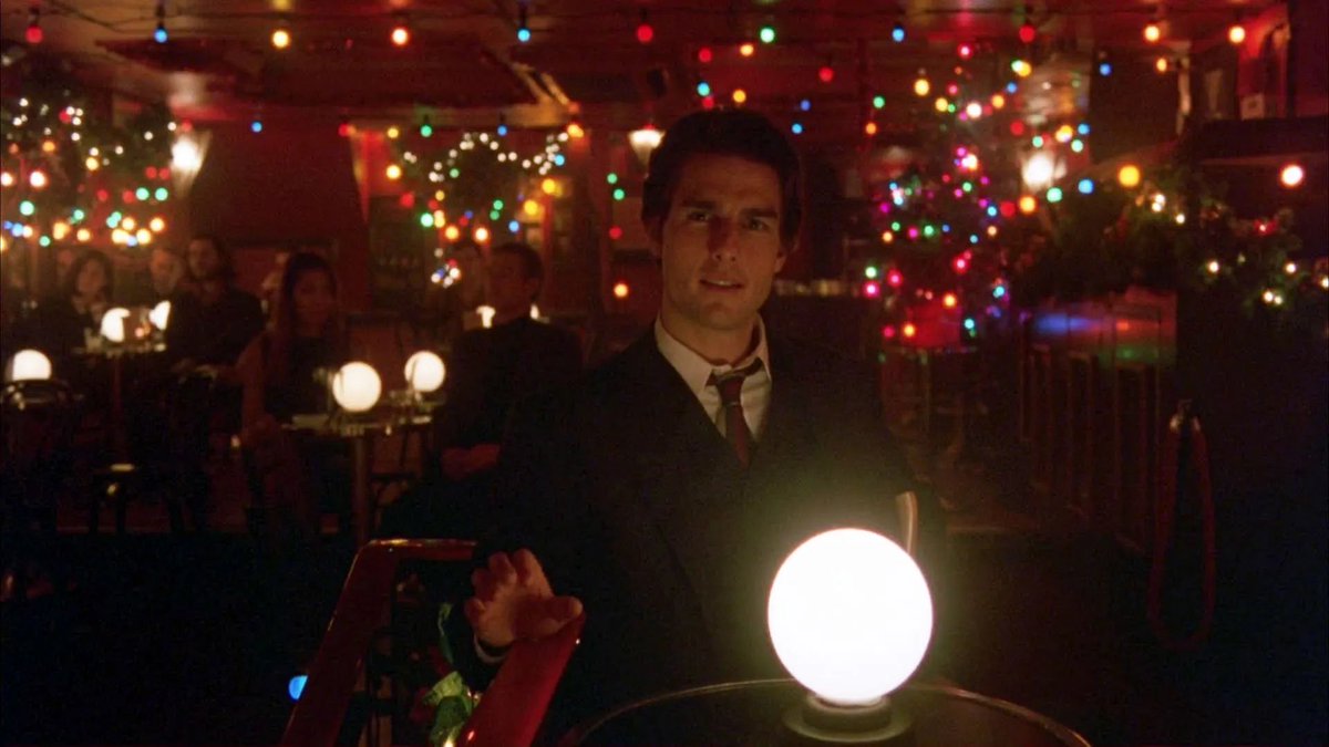 e_cdalton's tweet image. This was every bar in December before the incandescent ban