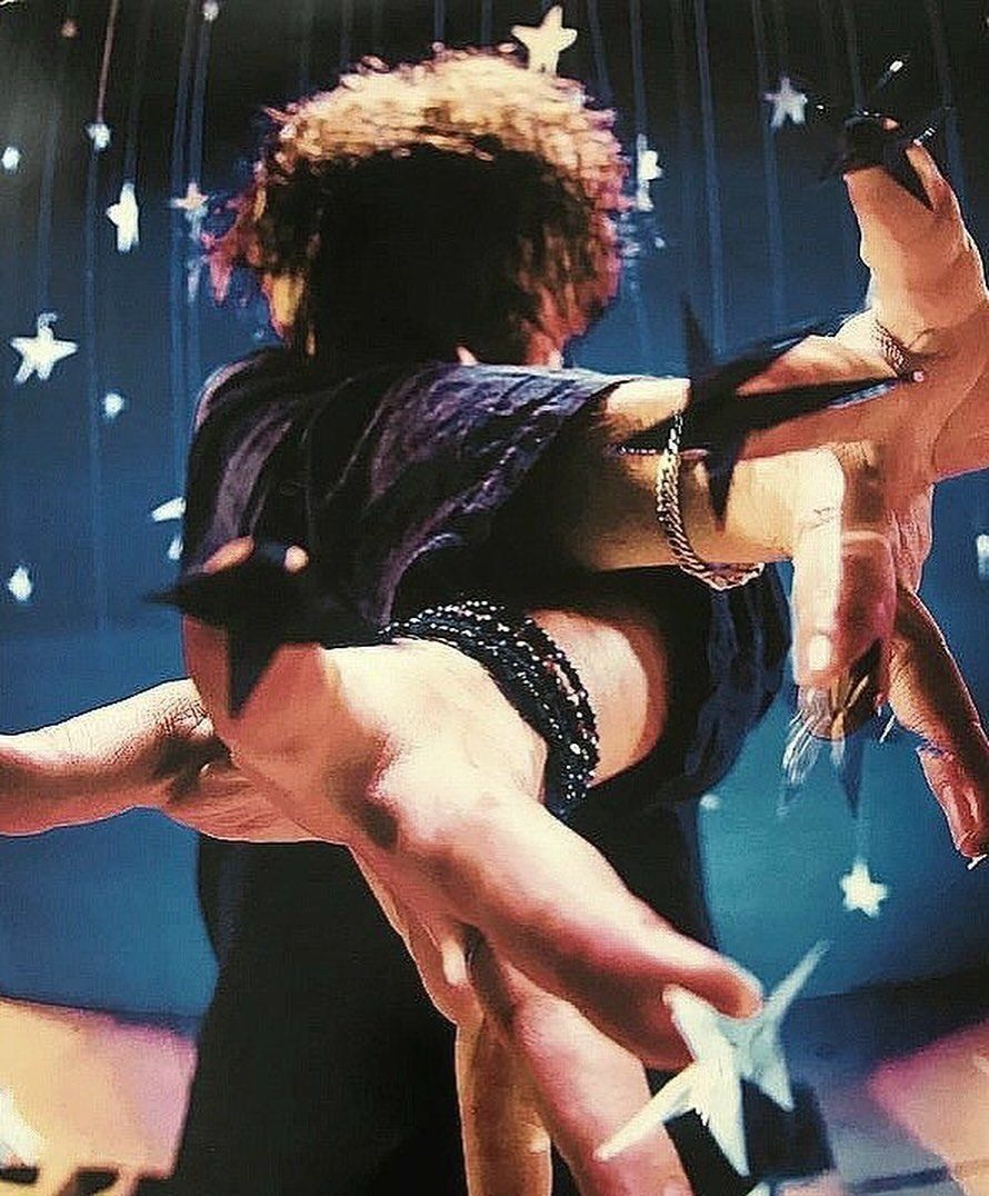 fabwrongnumber's tweet image. Joyeux Noël dans ce 'Lost World' !#TheCure #SongsOfALostWorld