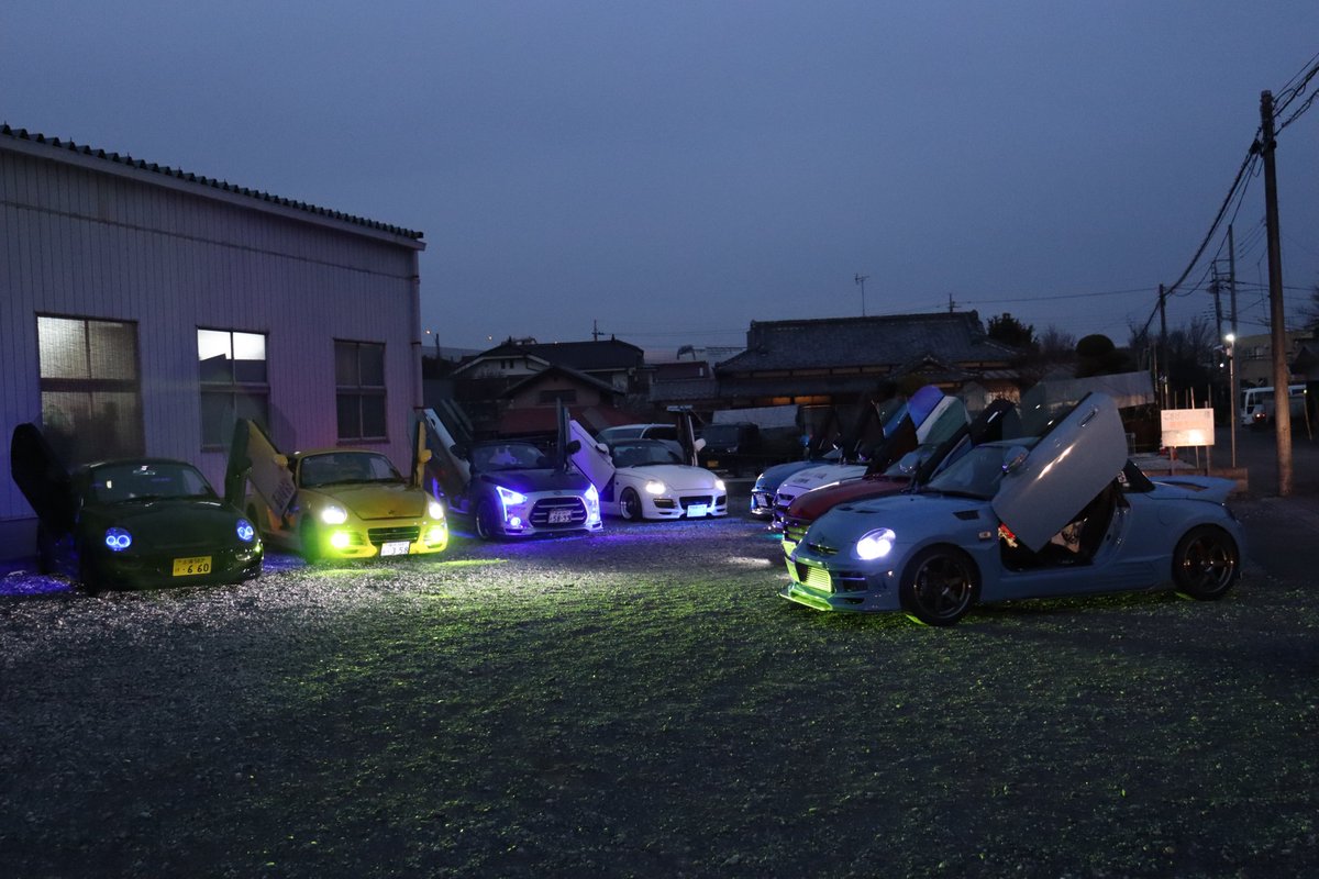 今年も早いもので、もうこの時期がやってきましたね😺
「CLUB-VLD.S」の年内最後の集まりでした😌
そしてナントッ！今年は３年ぶりに滋賀からシャークテール職人の”いのえる”君も参戦してくれました😍
チョット早いですが、みなさん今年もお世話になりました<m(__)m>
来年もよろしくです😘