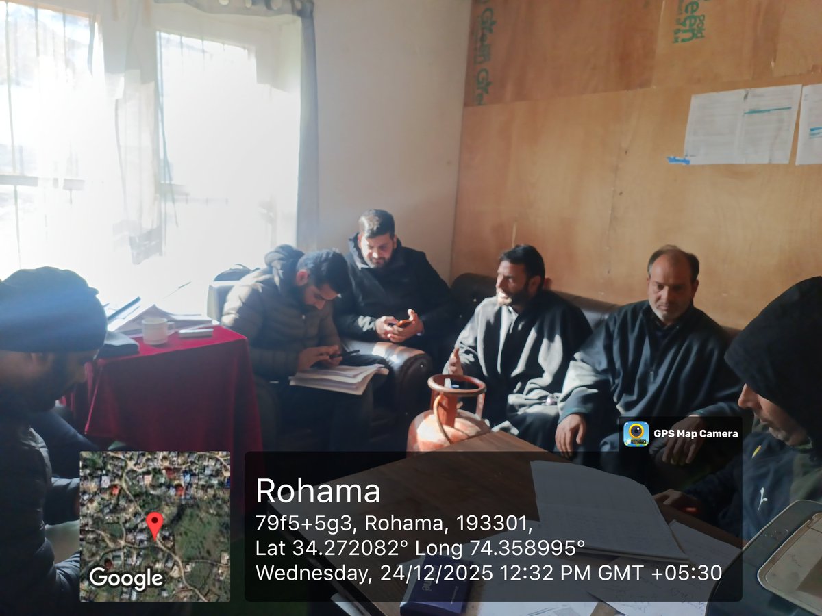 TsoRafiabad's tweet photo. "The Department of Food Civil Supplies is conducting a special awareness drive to inform &amp; teach consumers how to use the 'Mera eKYC' mobile app to complete eKYC from their home. Location: Rohama, Rafiabad 'A'. @FCSCA_Bla #SushasanSaptah2025 #PrashasanGaonKiOre https://t.co/c8WmZZjD3o