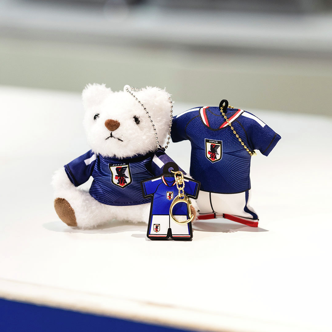 【KAMO当選 限定記念モデル 新品未使用】 サッカーショップKAMO (@soccershop_kamo) / Posts / X