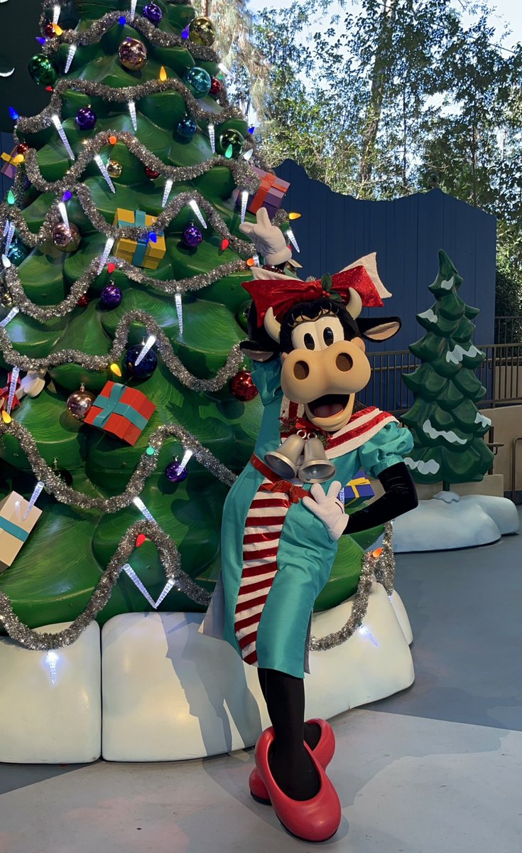 アナハイム　トレーナー　クリスマス やばいやばい！！気づいたらイヴ！！ アナハイムで会ったキャラちゃん