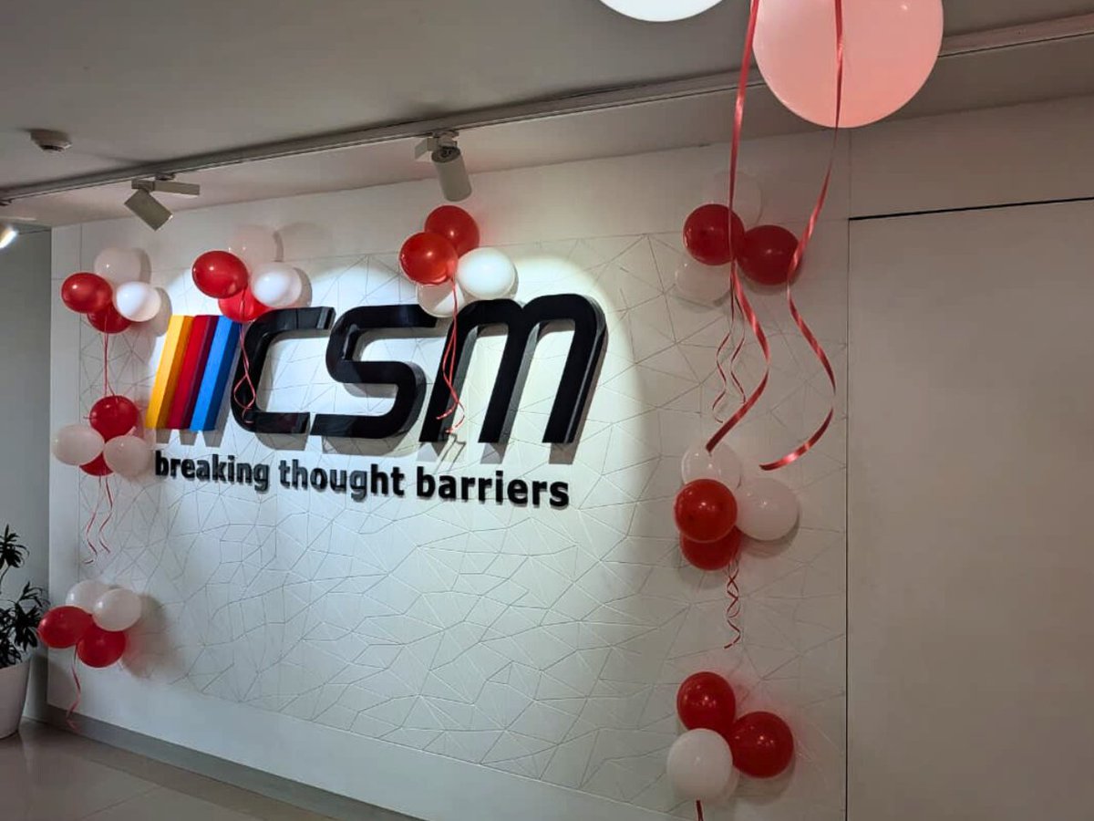 CSMTechnologies's tweet photo. CSM spaces dressed in Christmas colors 🎄

From cheerful décor to a warm festive atmosphere, our office reflects the joy, energy, and togetherness that make this season truly special.

#CSM #CSMCelebration #ChristmasAtCSM #FestiveVibes #SeasonOfJoy #WorkplaceCelebration https://t.co/UKbwxYLl2s