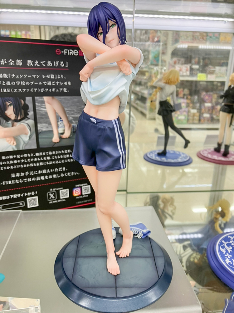 amiami_akiba's tweet image. 【#あみあみ秋葉原ラジオ会館店】

S-FIRE様の「劇場版『チェンソーマン レゼ篇』 レゼ 完成品フィギュア」

デコマス展示中です！
#劇場版チェンソーマン #チェンソーマン #chainsawman