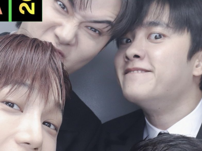 dohzzangdol's tweet photo. 오세훈 도경수 둘이뭐하는데 ㅅㅂㅋㅋㅋㅋㅋㅋㅋㅋㅋㅋㅋㅋㅋㅋㅋㅋㅋㅋㅋㅋㅋㅋㅋㅋㅋ https://t.co/Fayy8kolsL