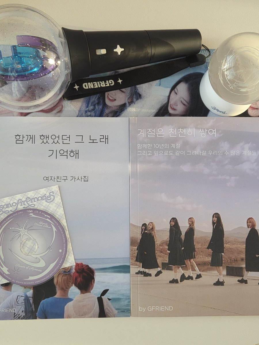 From_DearBuddy's tweet photo. 여자친구의 다양한 계절을 담은 여자친구 어록북

계절은 천천히 쌓여 https://t.co/8mc9TLMQGS