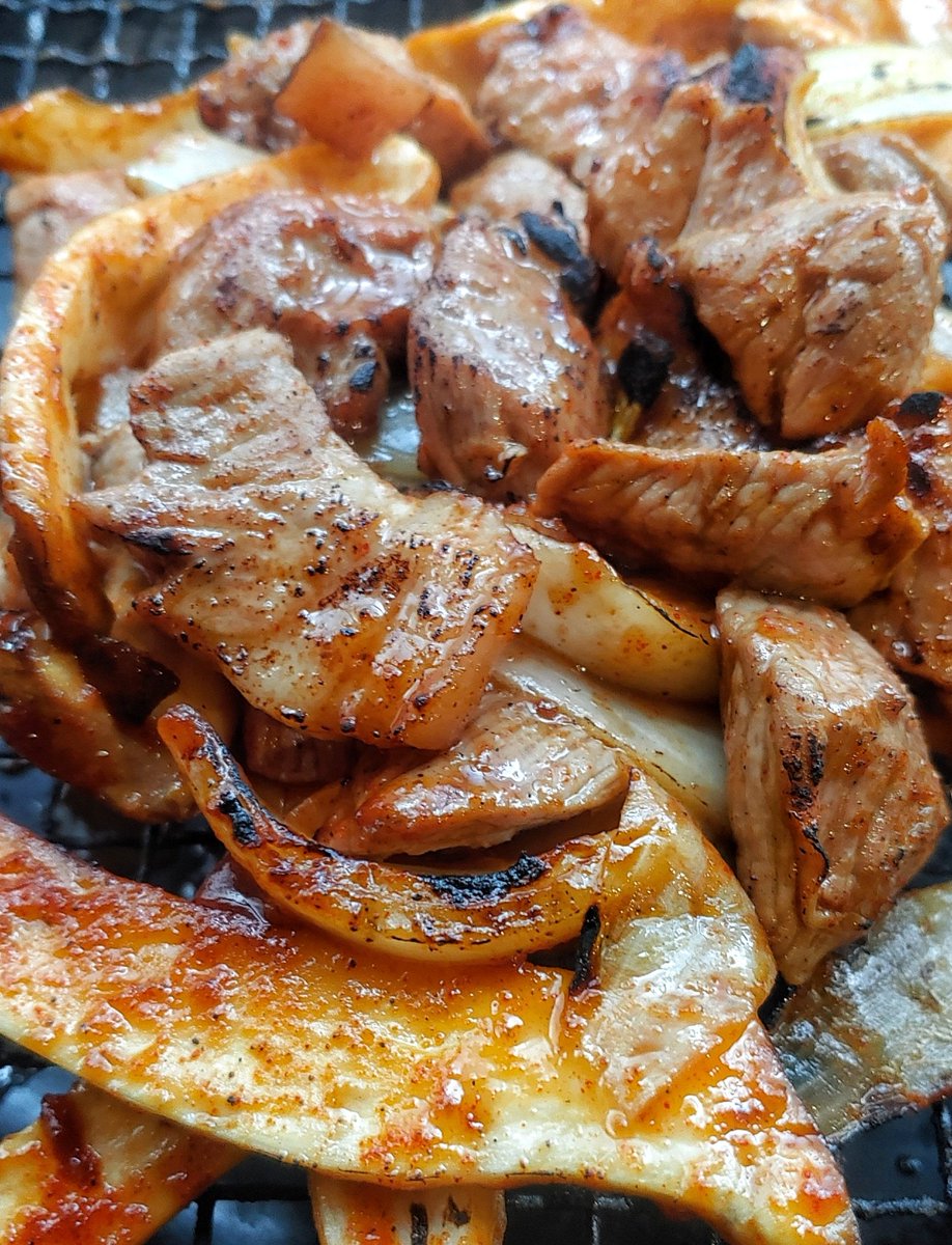 크리스마스 이브 술시
돼지고기연탄구이