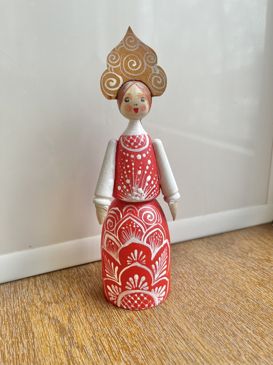 jenya_JPN_RUS's tweet image. モスクワで買っちゃいました🪆😆
私のワークデスクの飾りになりました