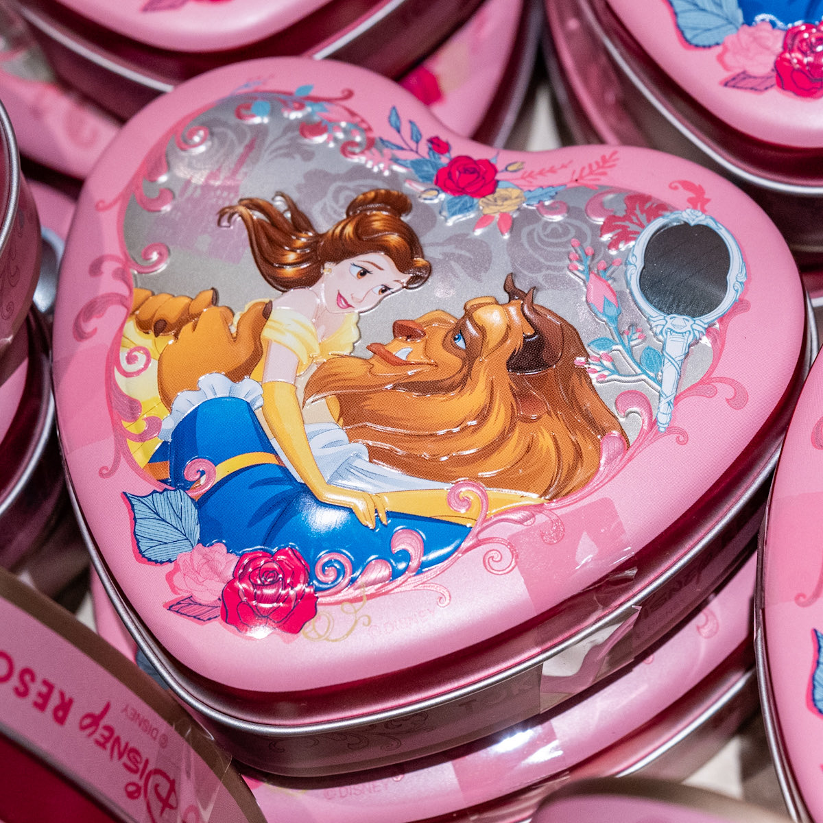 魔法のランプやバラデザイン！ 東京ディズニーリゾート 新作 『美女と