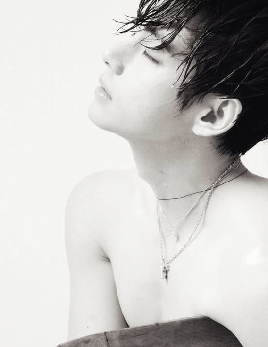 この写真だけ見た人は彼が今年の初め86kgあったなんて想像付かないん