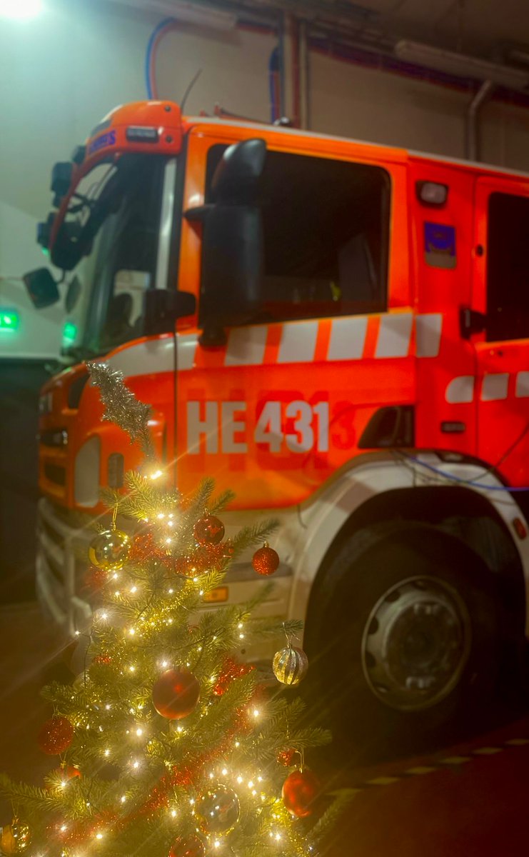 Hyvää ja rauhallista joulua! 🎄
#sopimuspalokunta #lhsp #Helsinki