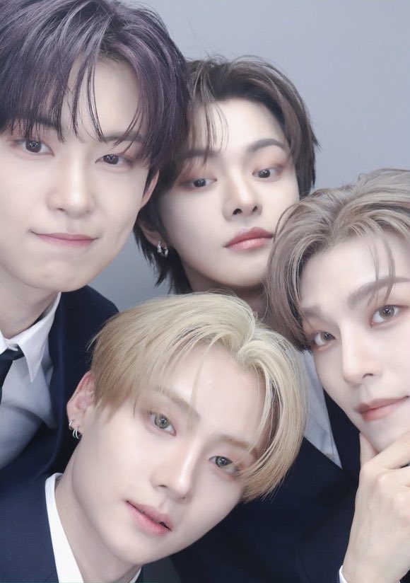 leowondiary's tweet image. I LOVE THEM SO MUCH 💕😭

#ALPHADRIVEONE #ALD1 #알파드라이브원