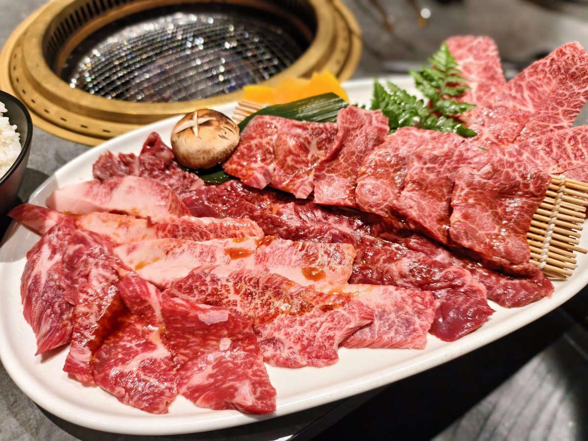 LachlanB_'s tweet image. Christmas Eve 🎄 means....
Wagyu Nakiyiku in the city.
Well, why not? Absolute "melt-in-the-mouth" it is too. #Tajima