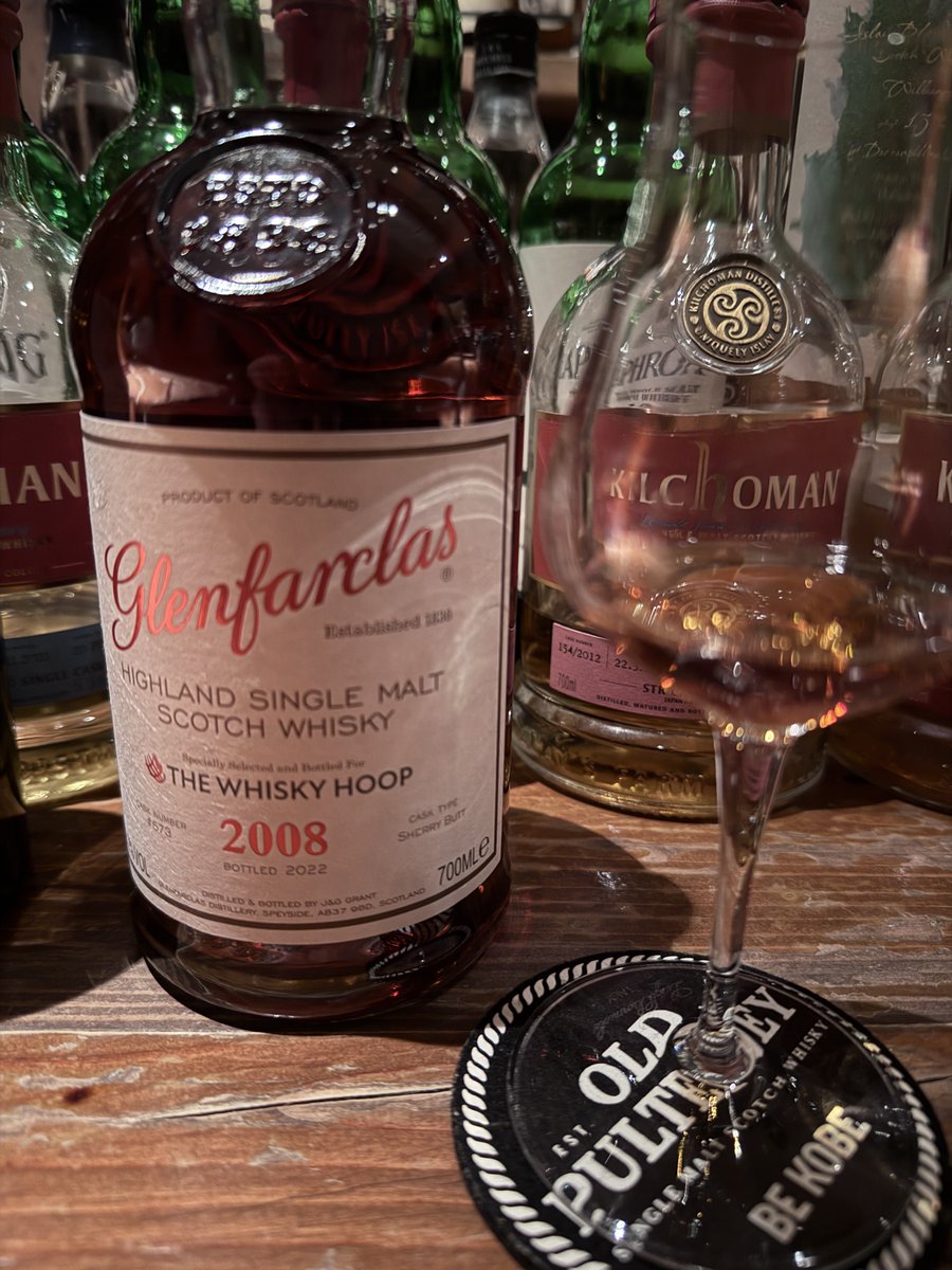 年内最後のバー飲み ウィスク25周年のトーモア美味かったけど余韻の