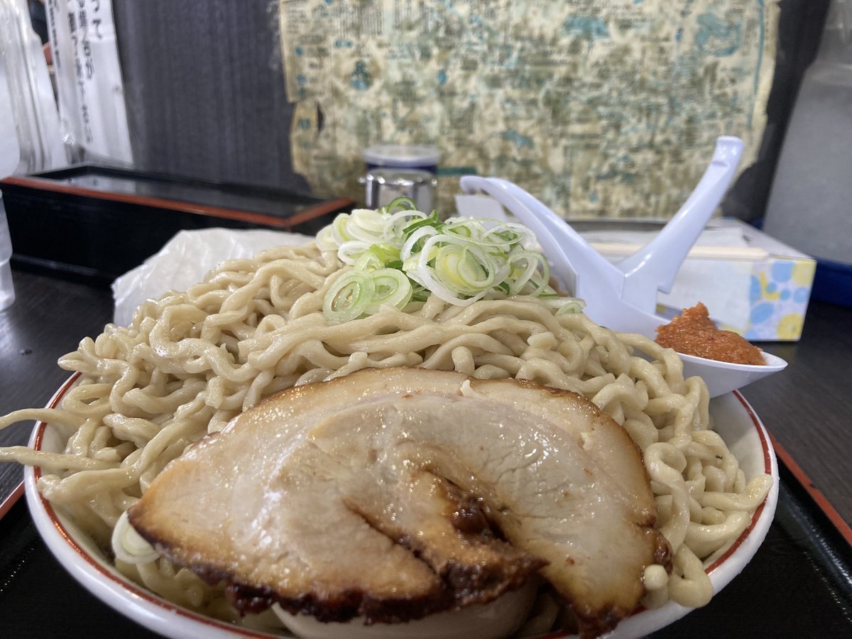 自家製太麺渡辺さま らー麺超特大tp辛味噌お心遣い🍜 今年最後の一杯は