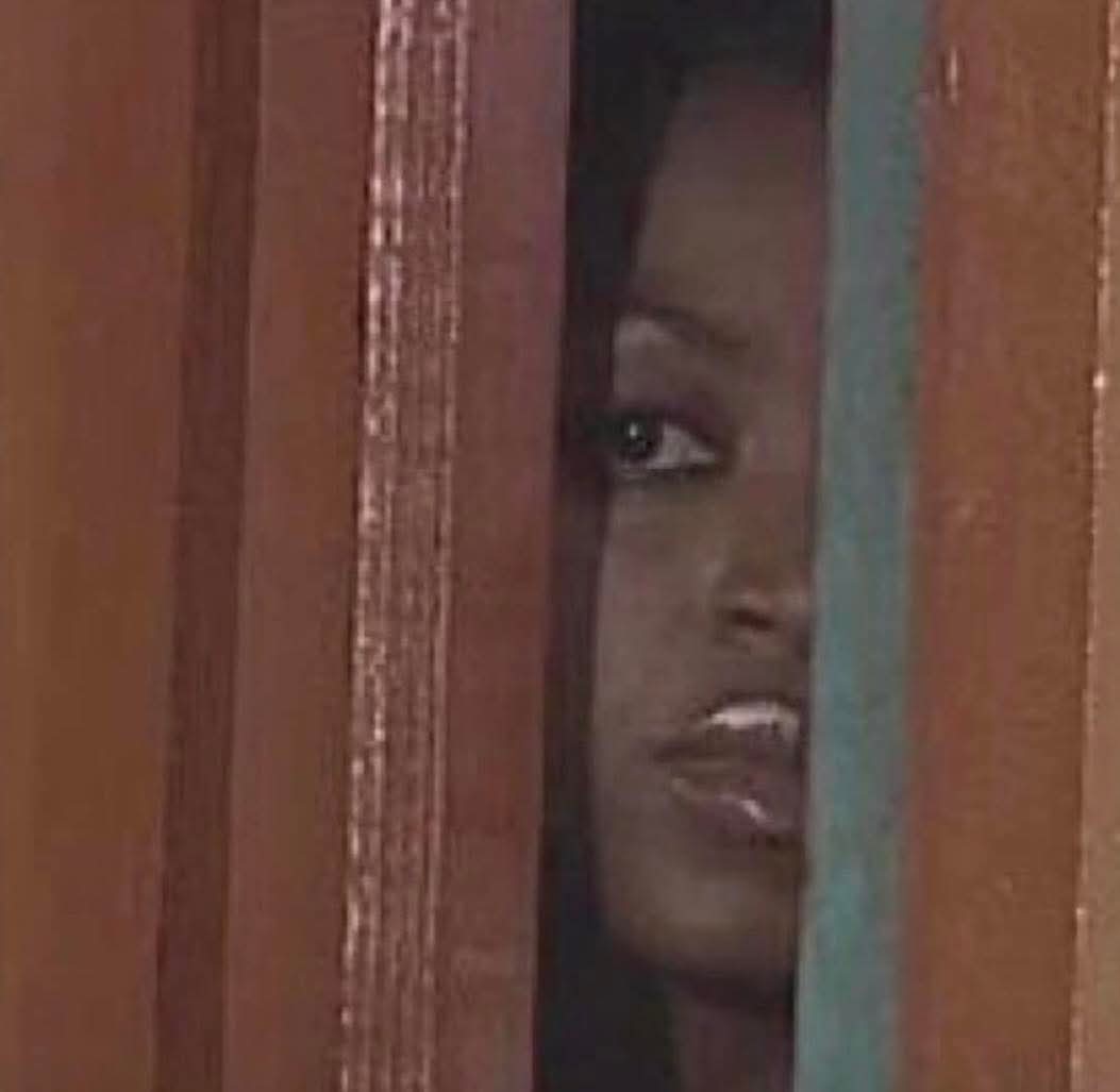 Bosco_Mk's tweet image. Me waiting for visitors to leave so l don't have to greet them: