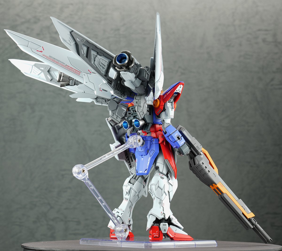 オカヒロ様 モノグラムの1／12スケールの69年カマロ😆 この週末からボチボチ始める