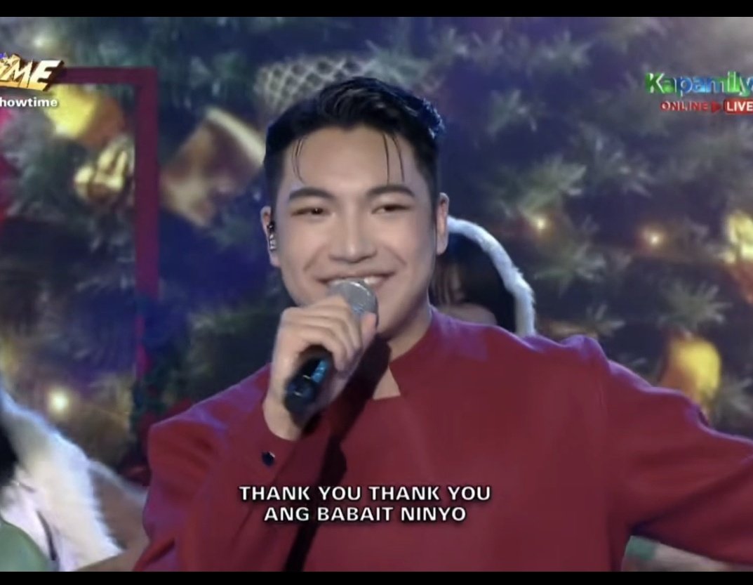 ionelovegood's tweet photo. Ngiting masaya ang Pasko😊💚
#DARREN @Espanto2001
#CallMeShowtime https://t.co/SMrxUIPa4T
