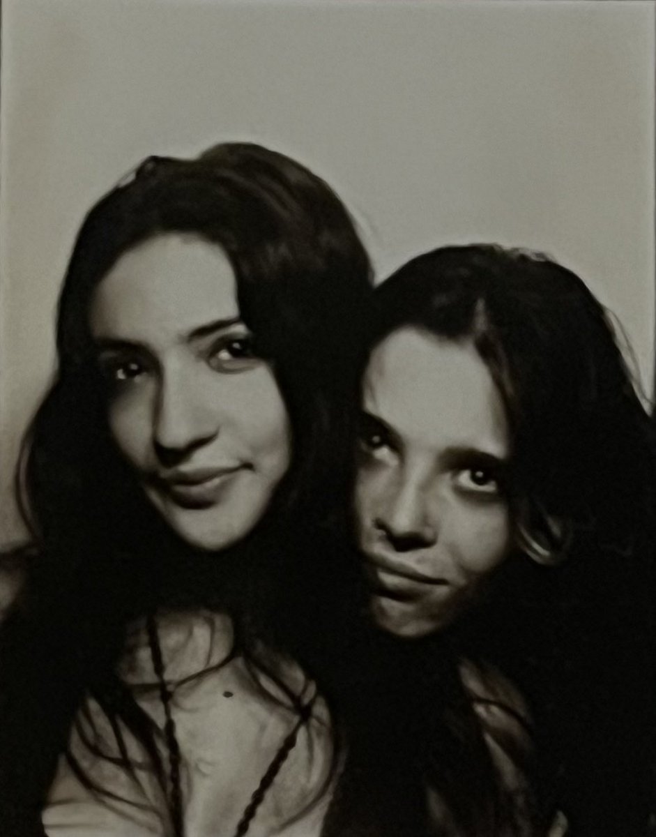 looz ★ tweet media