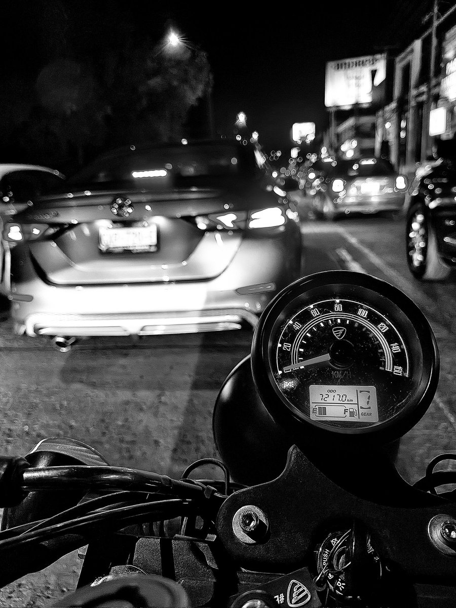 WarWolfGTO's tweet photo. The needle is low.
My standards are high.
You know what to do. Keep the Wolf running.
#WarWolf #NightRide #Fuel #Tribute #BikerLife https://t.co/m2qELdrkGp