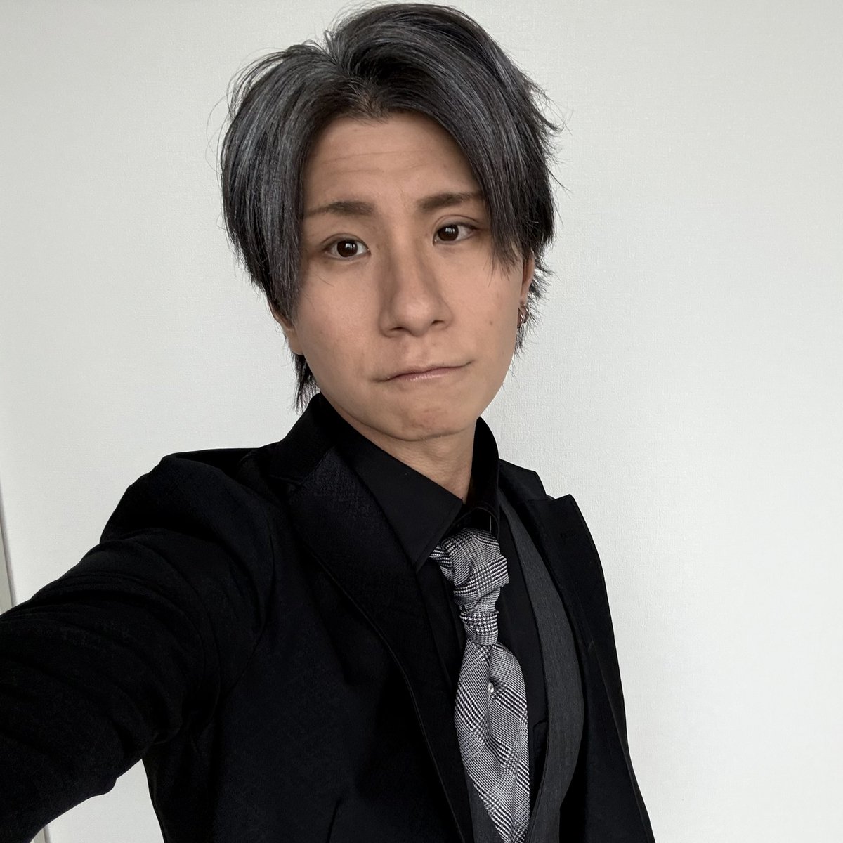 去年はクリぼっち(平日の在宅ワーク)だった私。 今年着飾って、 #松岡