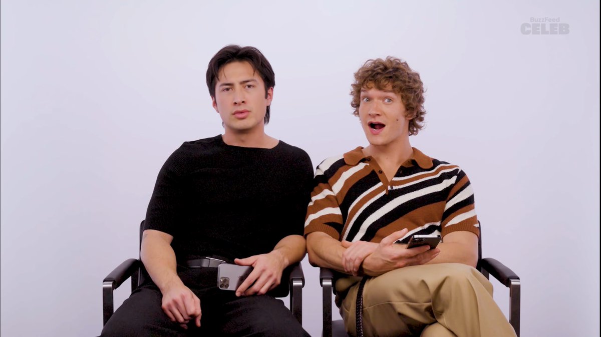 vamplores's tweet image. connor’s reaction to the unhinged shit hudson says is fucking sending me