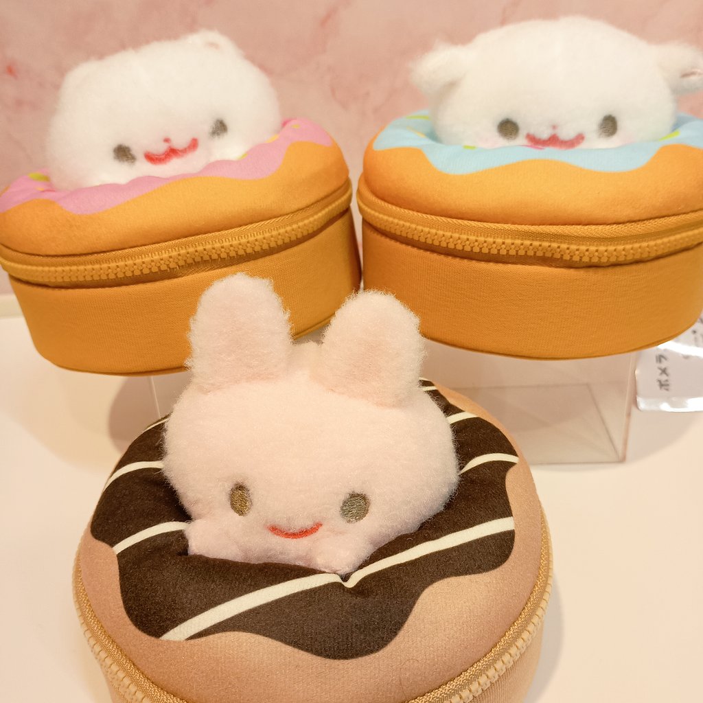 景品情報】 ポメラニアンもち ドーナツ型ぬいぐるみ小物入れ 入荷致し