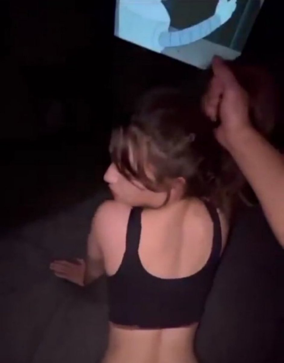 Gen Z Caught in the moment! 😨

A Thread 🎥