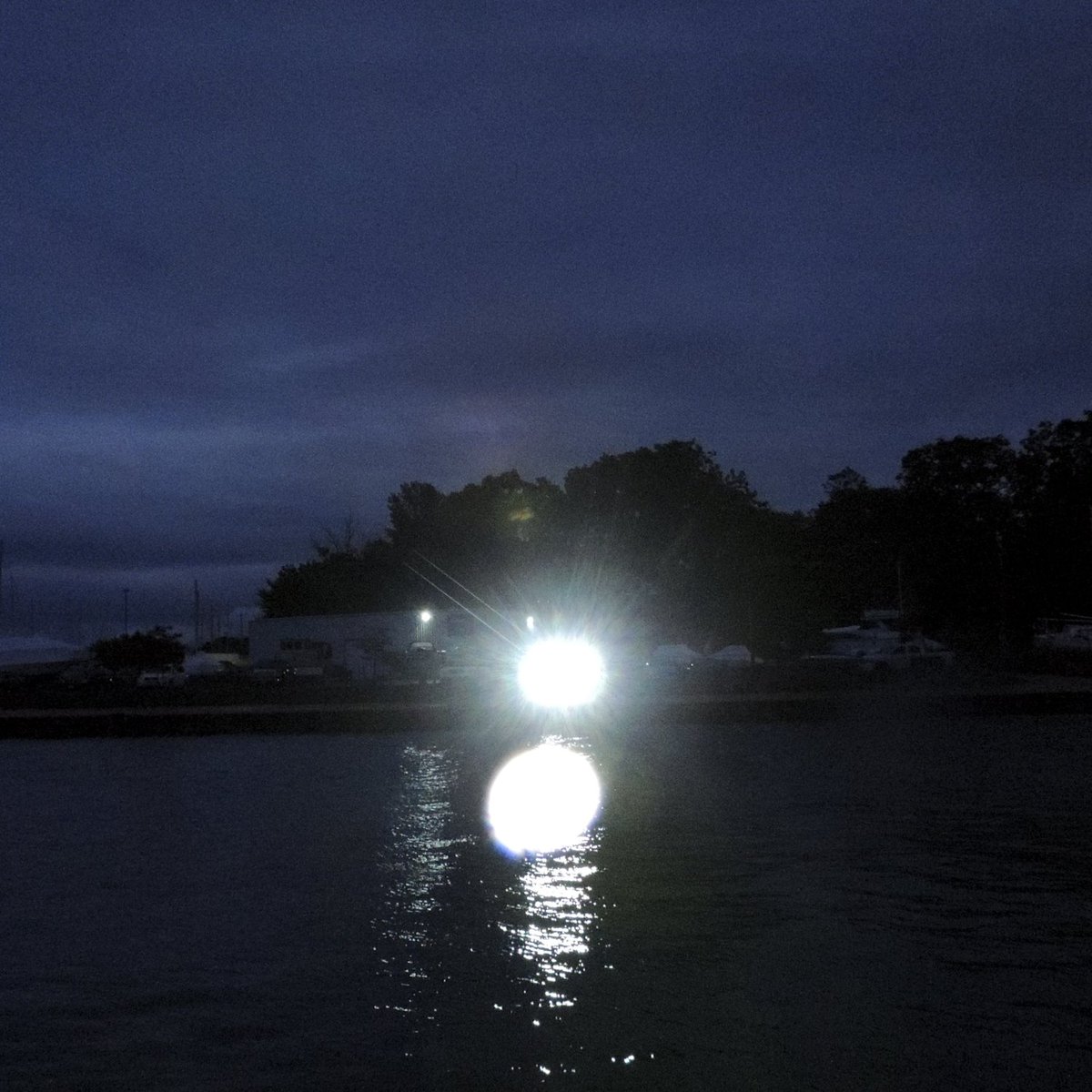 keep my mouth shut prod rayzuu &amp; dkay out now
coverart <a href="/0zoos/">zoos</a> 
link in comments