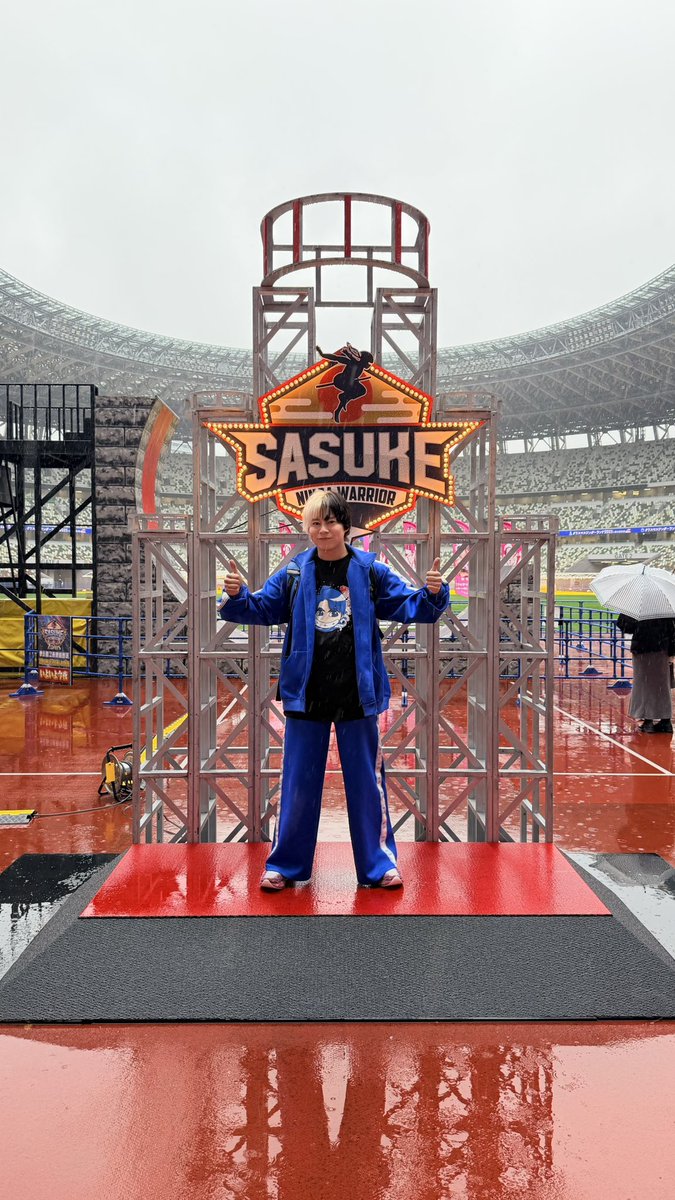 0722Ikeda's tweet photo. ついに今日だー！！

かましてやろうとやってきた国立競技場
反り立つ壁雨で中止だった！！

これが雨男！！
#SASUKE2025 
#SASUKEすぎるクリスマス https://t.co/iZP1VjhN4f