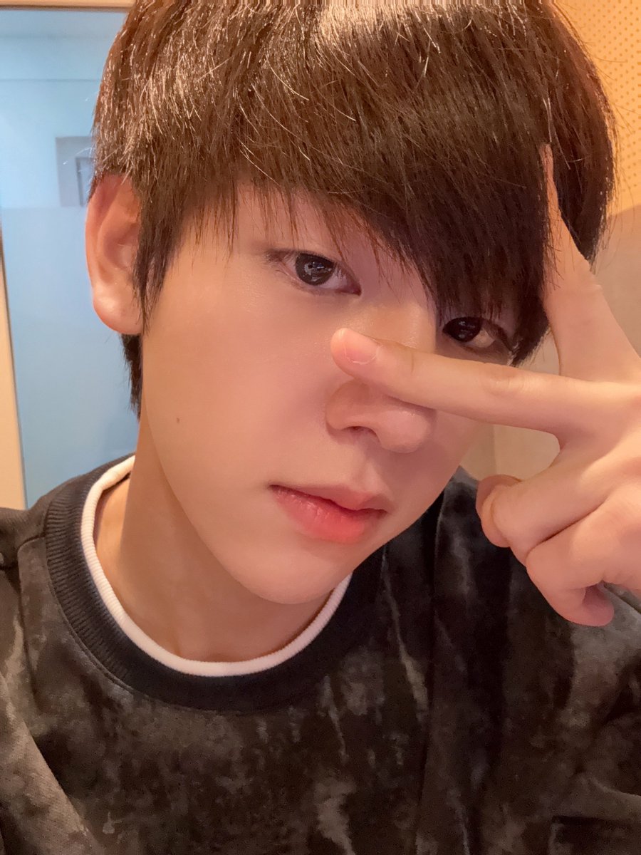 251224 위버스 포스트 #김동윤

드리밍 크리스마스 이브랑 크리스마스 잘보내요~~!!! 올해도 얼마 안남았네요 이제😭😭 같이 잘마무리해요