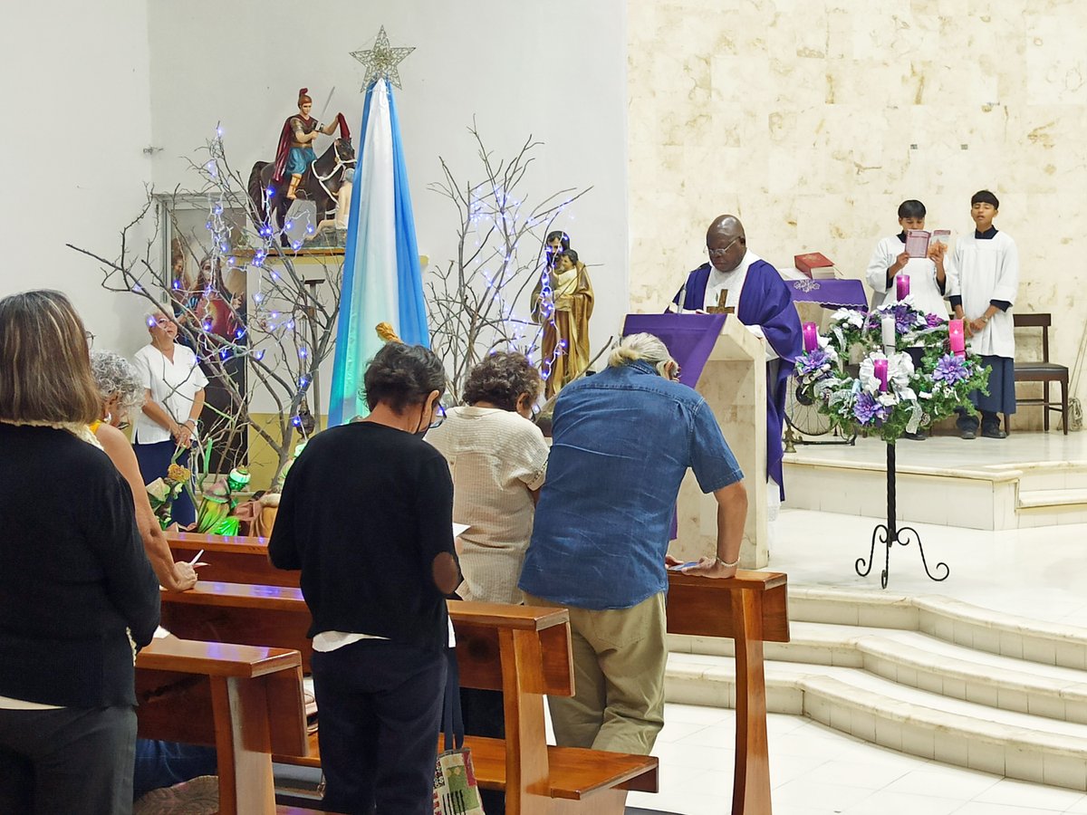 KofC17543's tweet image. Como parte del Equipo de Pastoral Social del Decanato 4, realizamos la Colecta para el Niño por Nacer. Gracias a las Equipos y comunidades de Cristo Obrero, Corpus Christi, Ntra Sra de Belén y Capilla Niño Dios: recolectamos pañales, toallas, jabones, cremas y más. Dic 21, 2025.