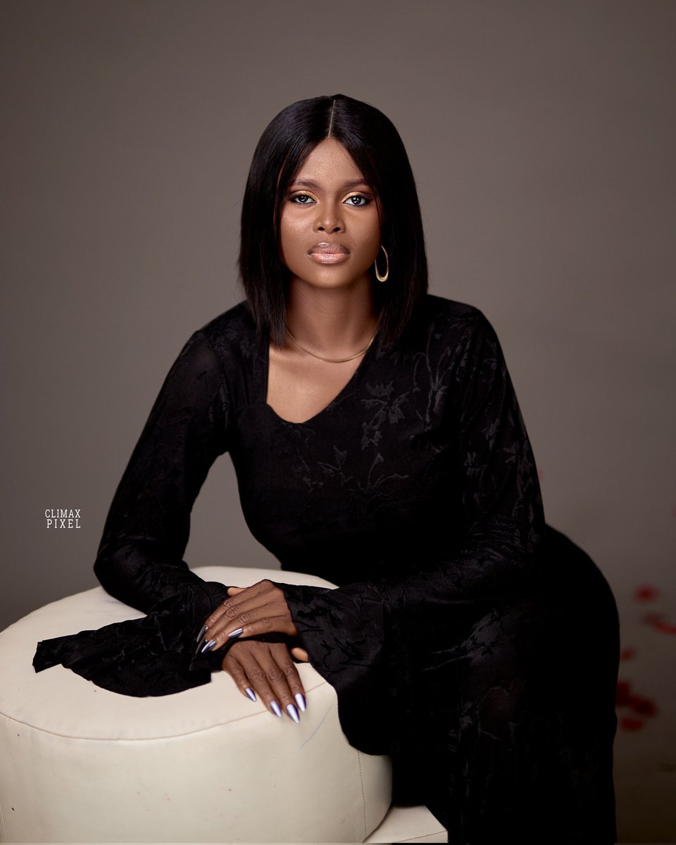 MiracleBest15's tweet photo. HAPPY BIRTHDAY CHINONYE 
I'm super proud of you now and always!🎂🖤💐

#happybirthdaytome #capriconszn #fypviraltwitter #birthdaygirl https://t.co/lonPWNTlYm