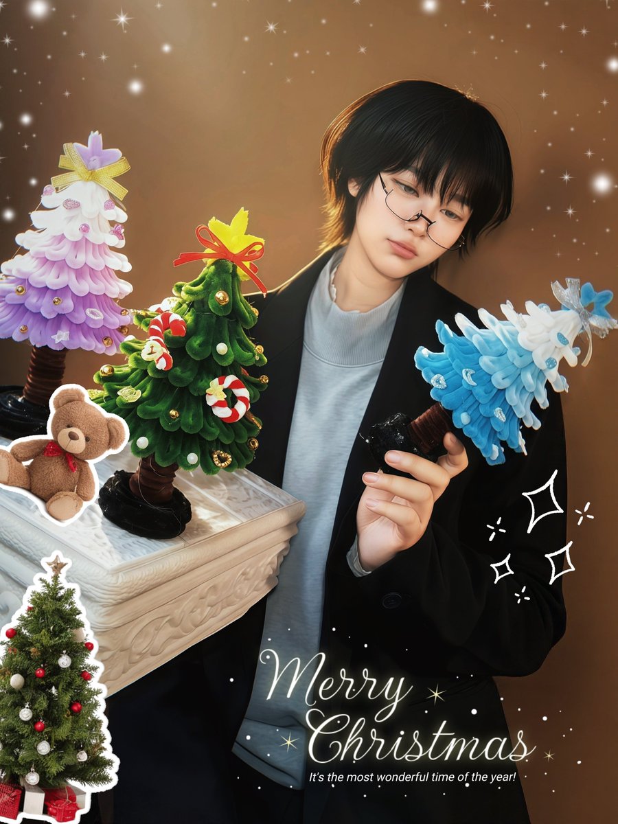 xuan_ryuu's tweet image. i made fuzzy wire mini Christmas tree to decorate my cosplay maker studio 𓂃𓂂◌🎄◌˳𓇬

#craft #diycraft #pipecleaner #pipecleanerart #christmastree #christmas #christmasdecorations🎄