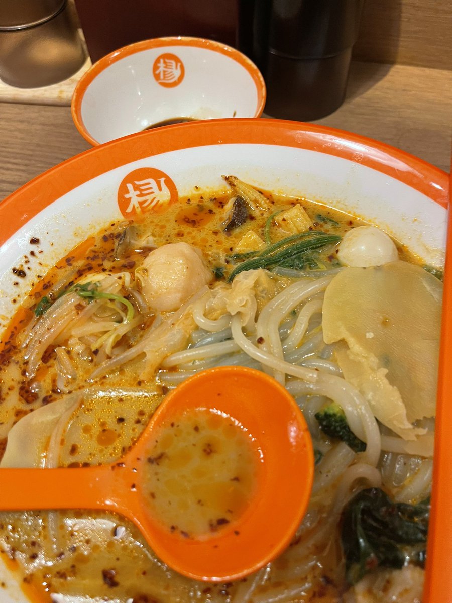 narunaru0514's tweet photo. 茜ちゃんオススメの
楊國福マーラータンを食べて来ました♪
美味しかった〜✨
さあ、いざNumb show? へ💪
#米澤茜 #麻辣担 #Numbshow https://t.co/QiGQ1BDZNw