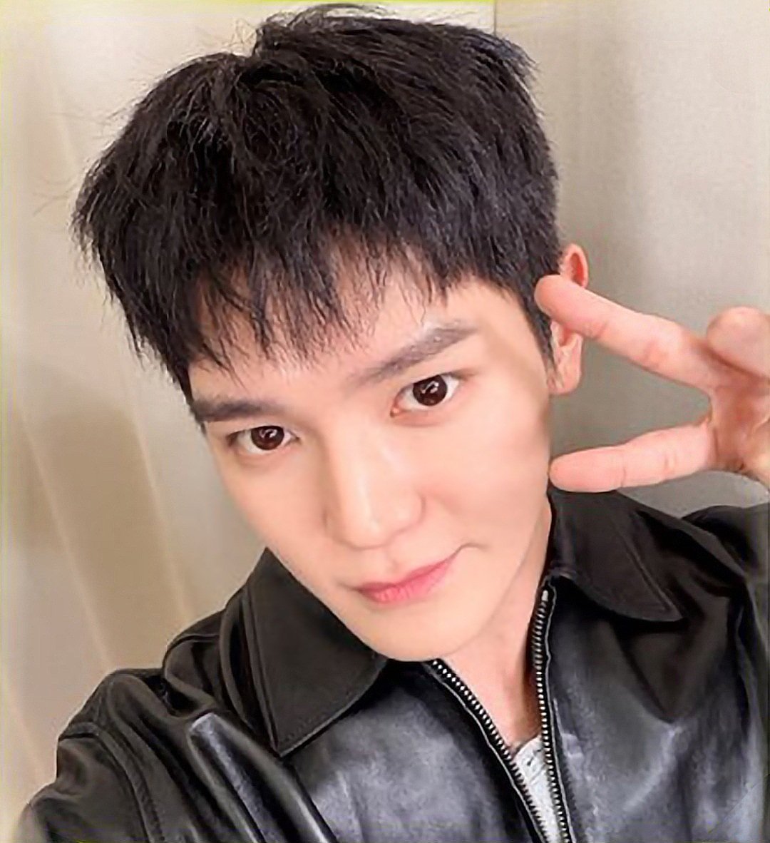 [TYONG] CHRISTMAS MESSAGE

"have a happy and warm christmas =)"