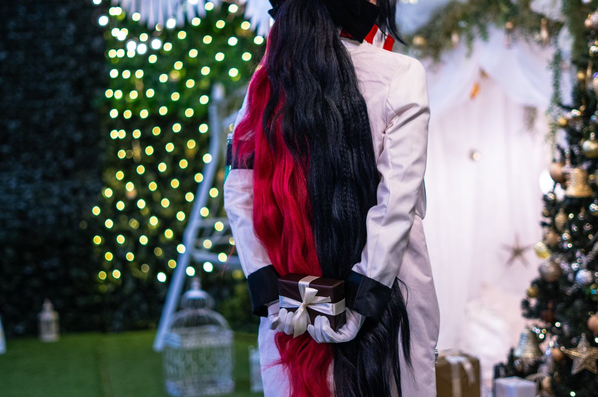 白にゃ ページ【ルカス・トンプシー】 ルカス/ 木島隆一【公式】悪魔執事と黒い猫